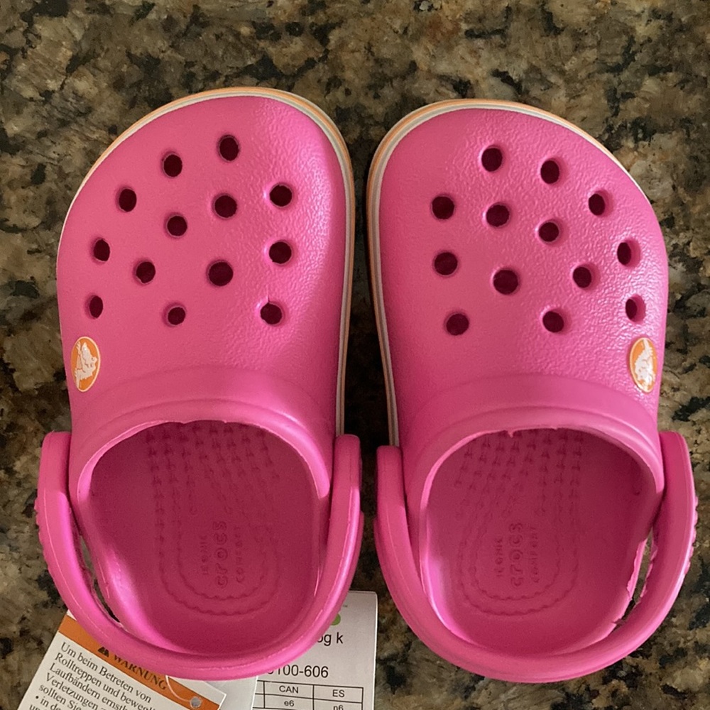 Like New! Authentic Little Kids/Toddler CROCS - size C4